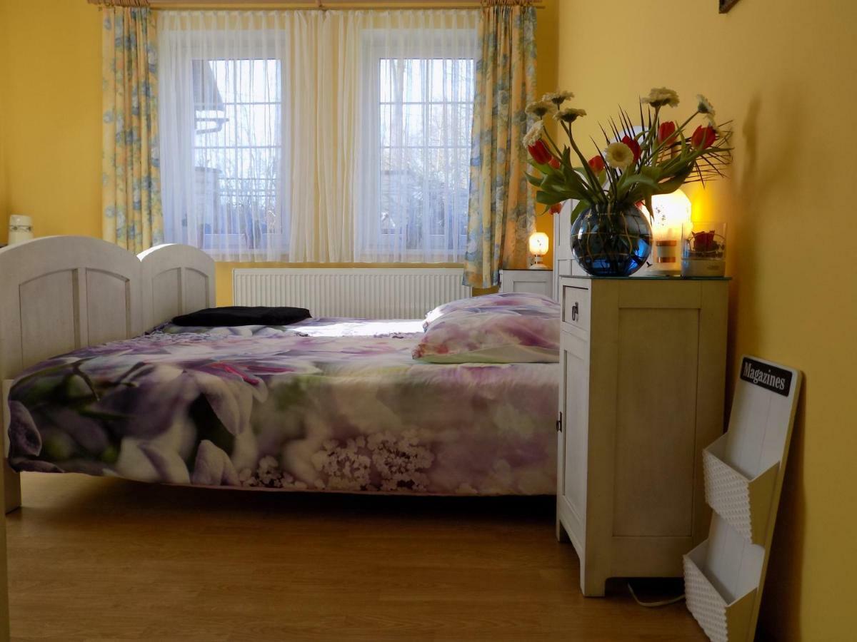 Landhaus Florian Appartement Rovensko pod Troskami Buitenkant foto