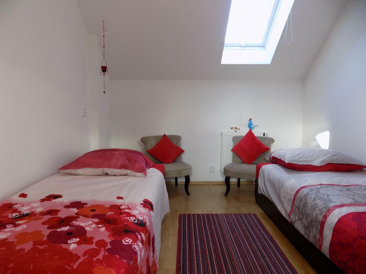 Landhaus Florian Appartement Rovensko pod Troskami Buitenkant foto