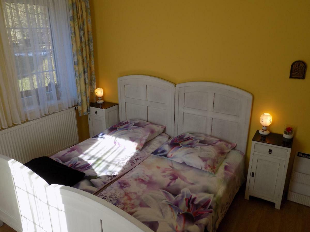 Landhaus Florian Appartement Rovensko pod Troskami Buitenkant foto